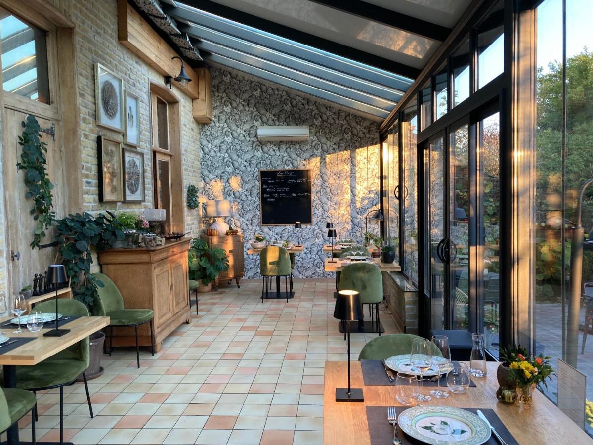 Hotel Les Berges Bourbourg Esterno foto